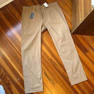 J crew slim fit tech pant 33x30. Brand new never warn. Received as gift
